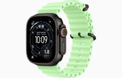 Apple Watch Ultra 3 49 мм, Black Titanium Case with Neon Green Ocean Band