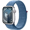 Apple Watch Series 9, 41 мм, корпус из алюминия серебристого цвета, нейлоновый ремешок цвета «ледяной синий»