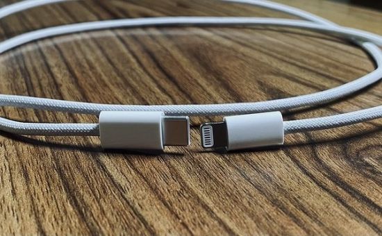 Оригинальный кабель Apple vs. китайский аналог: Ключевые различия, которые важно знать